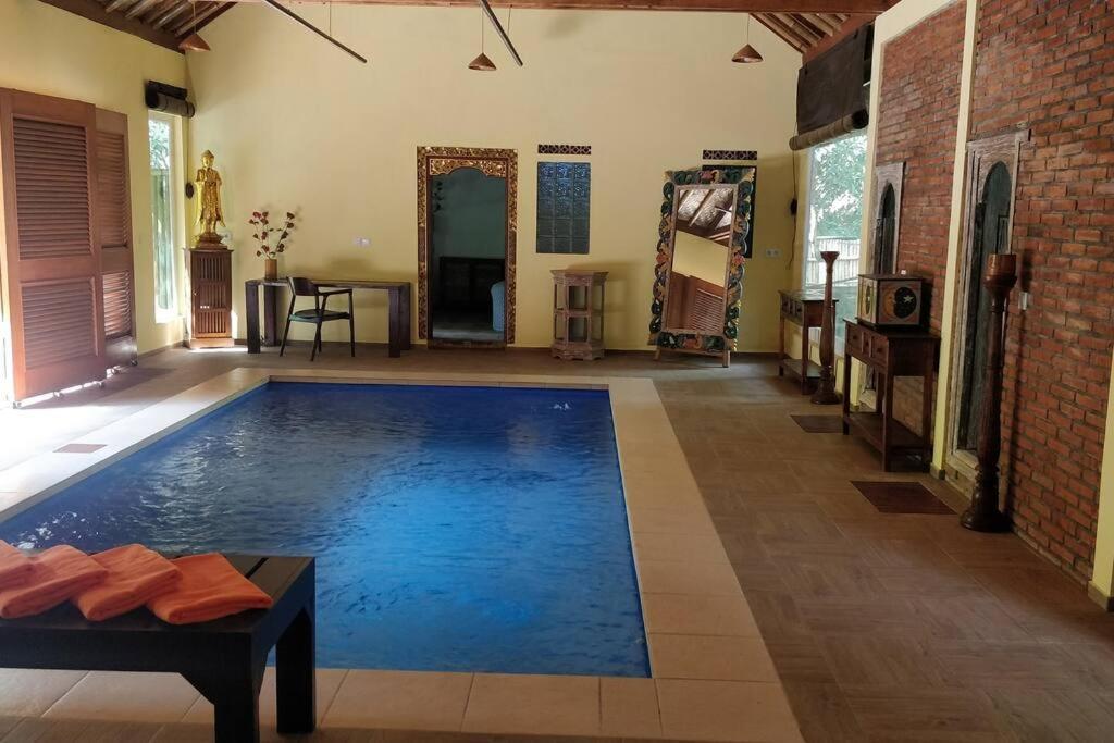 Villa King: Unique Villa With Indoor Swimming Pool 艾湄湾 外观 照片